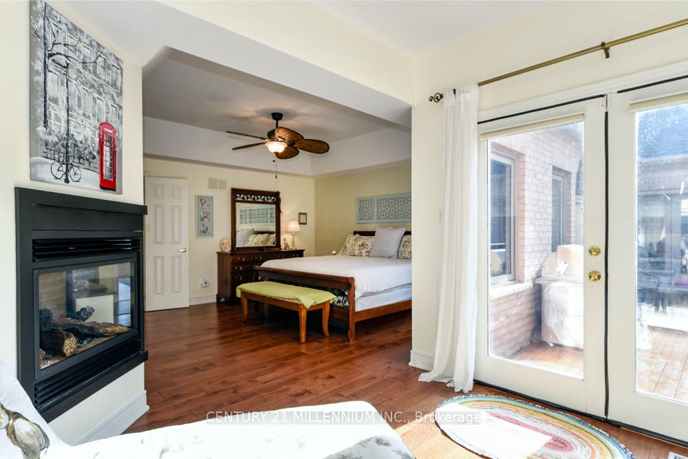 6 Inglenook Court