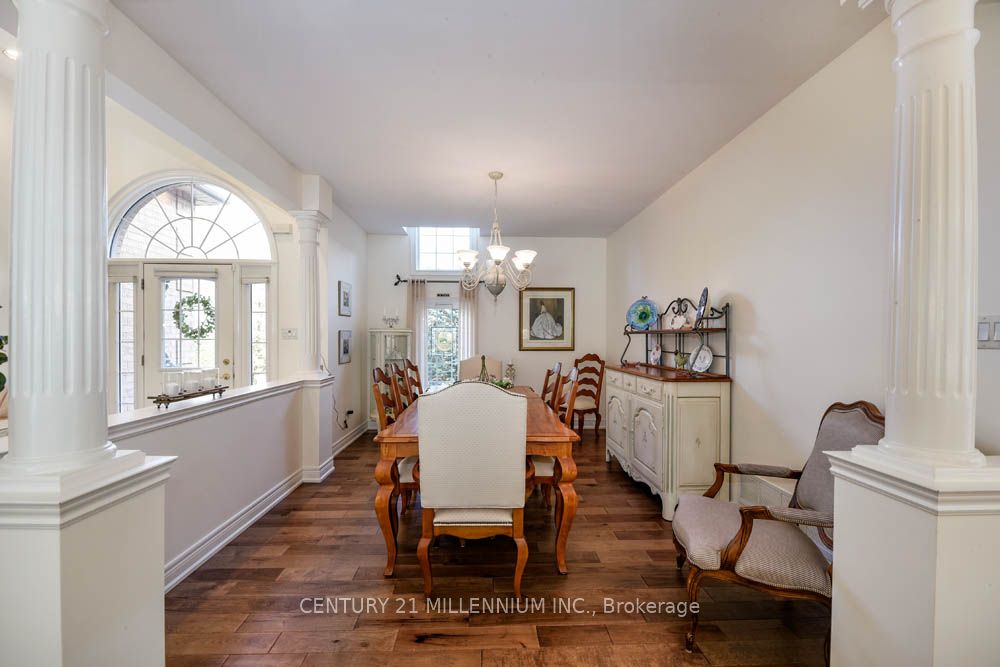 6 Inglenook Court