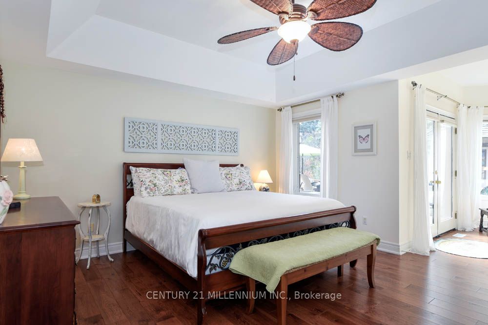 6 Inglenook Court