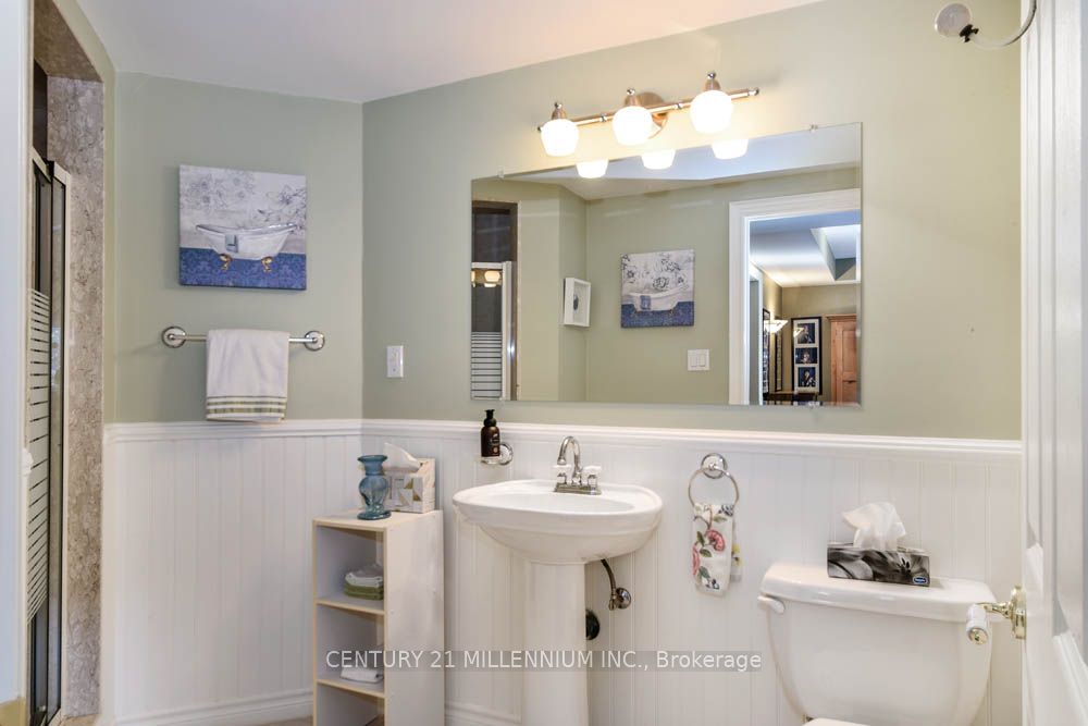 6 Inglenook Court