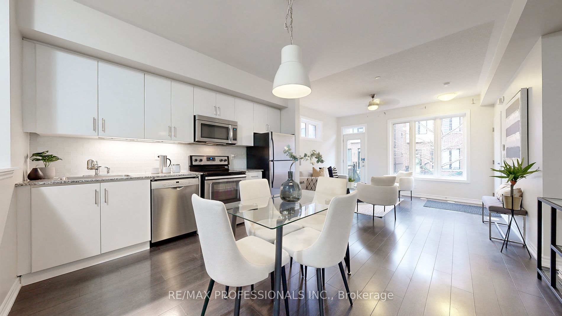 20 Carnation Avenue, #48