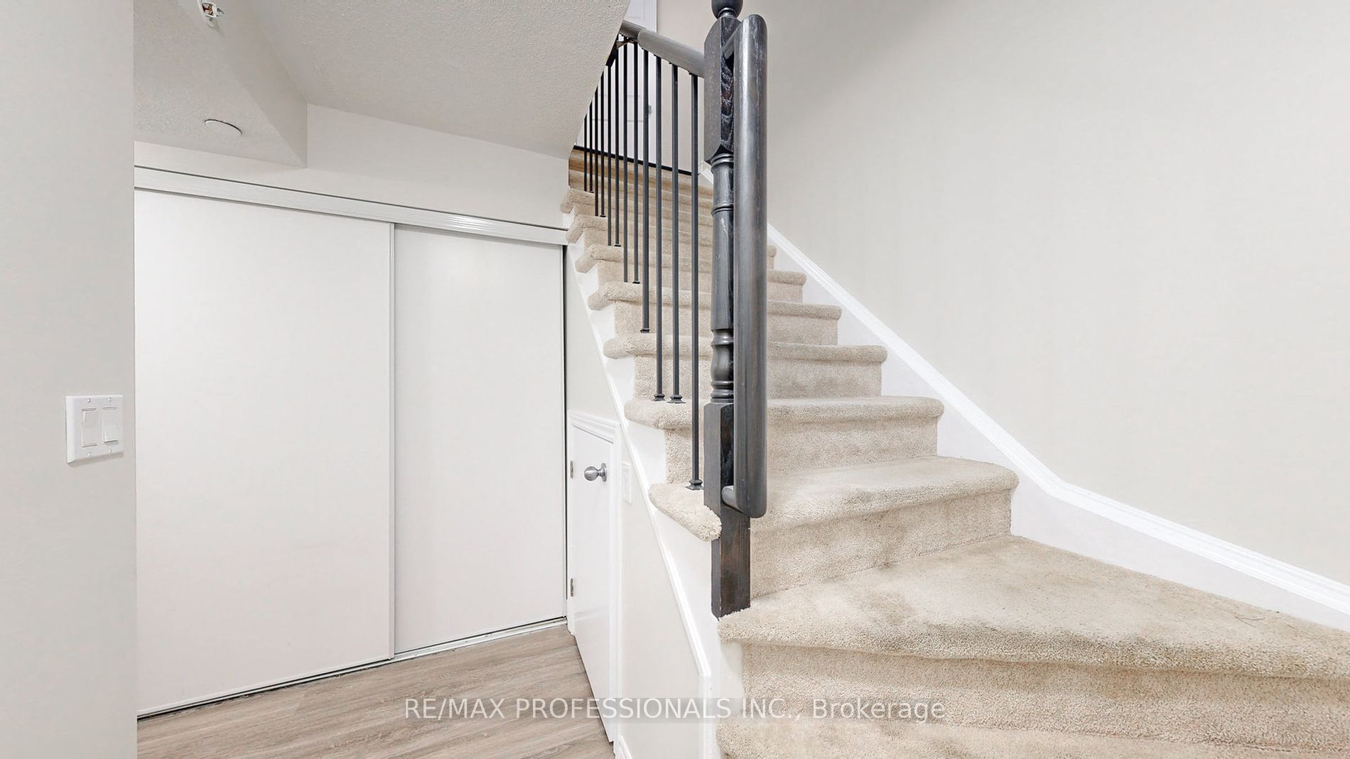 20 Carnation Avenue, #48