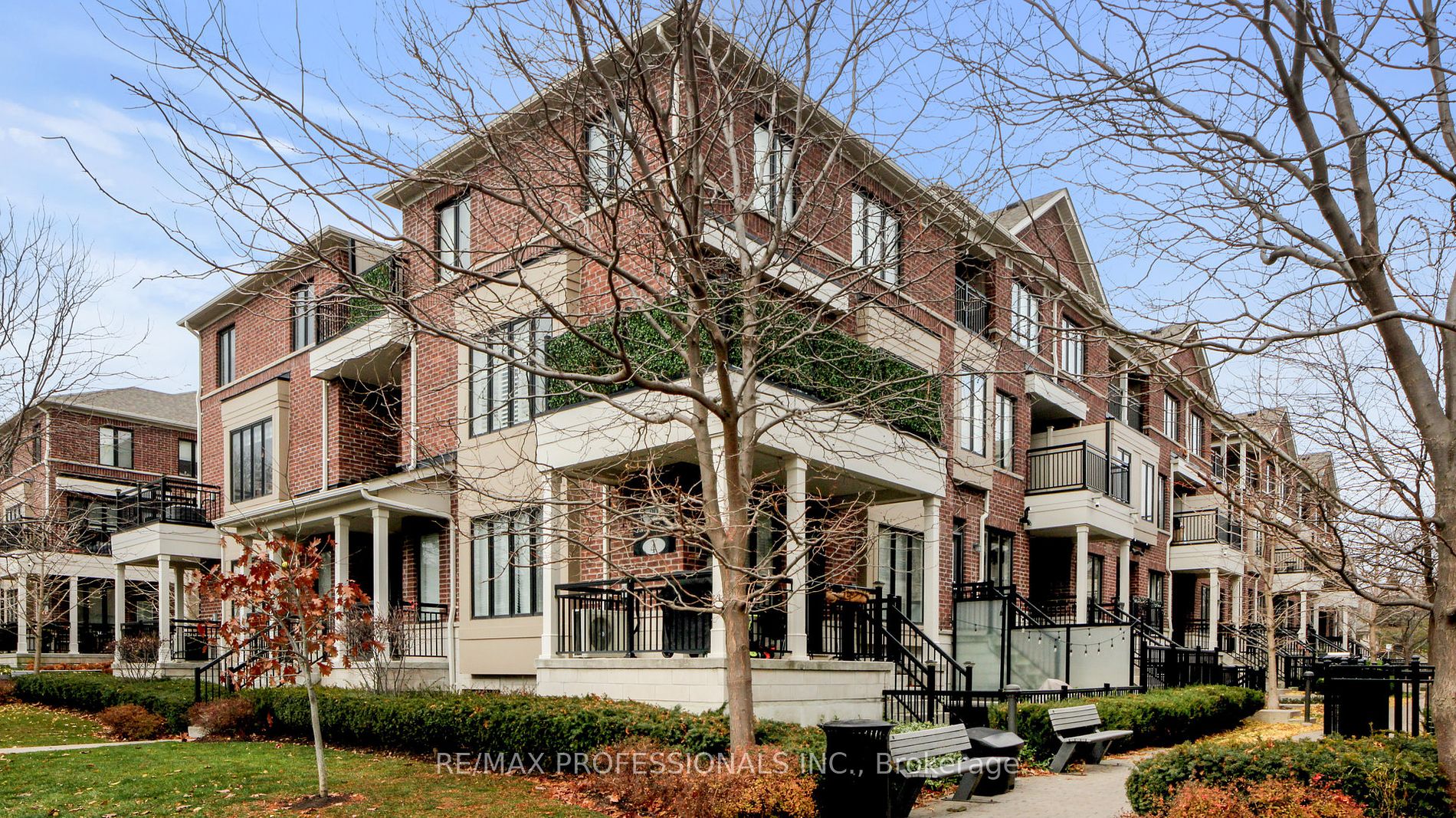 20 Carnation Avenue, #48