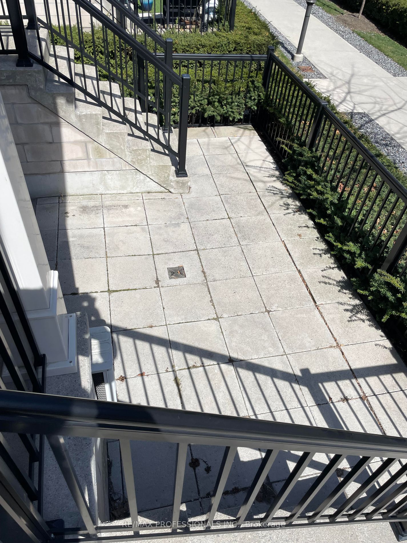 20 Carnation Avenue, #48