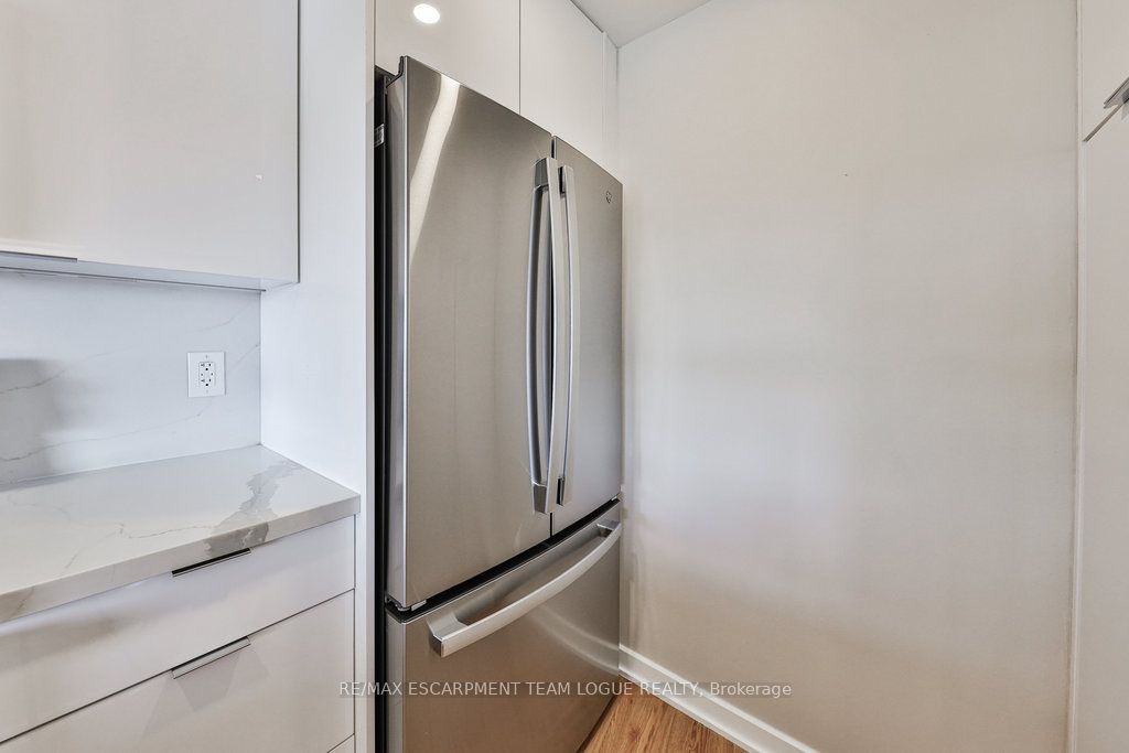 125 Forsythe Street, #1201