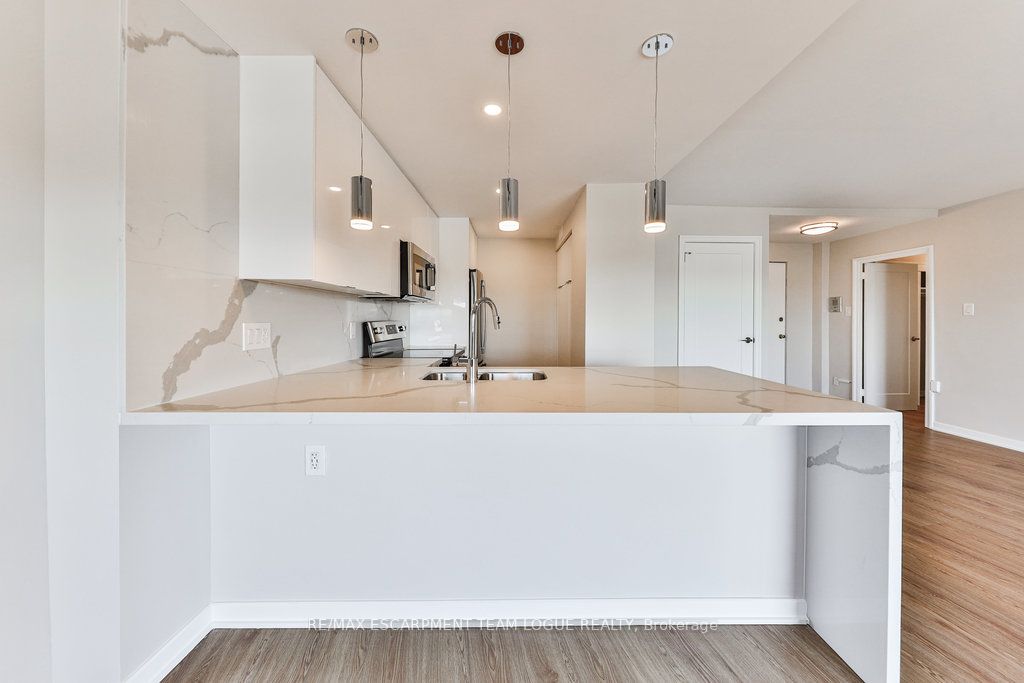 125 Forsythe Street, #1201