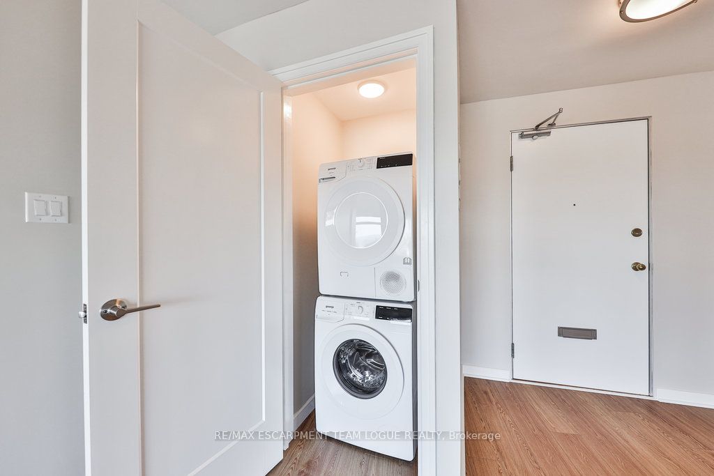 125 Forsythe Street, #1201