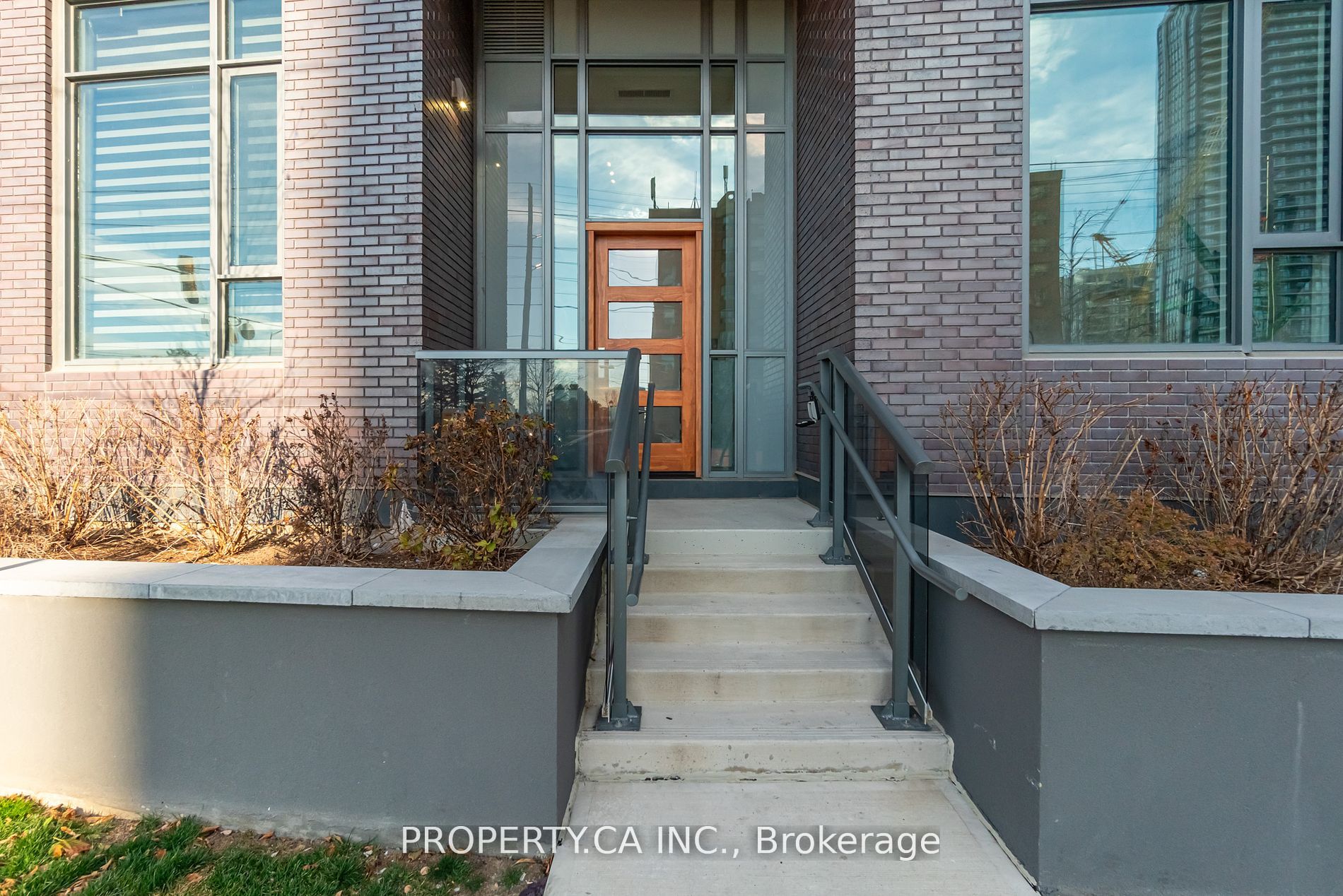 8 Nahani Way, #109