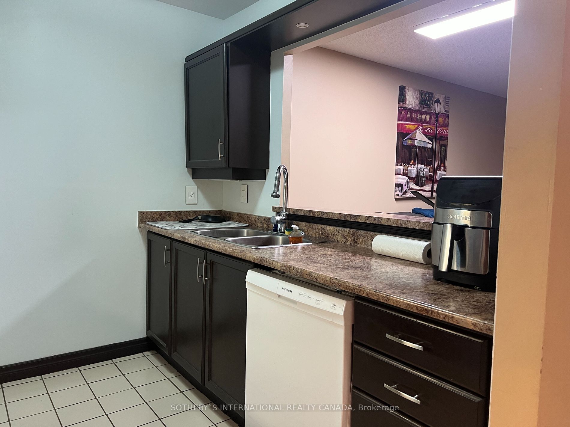 22 Southport St, #525