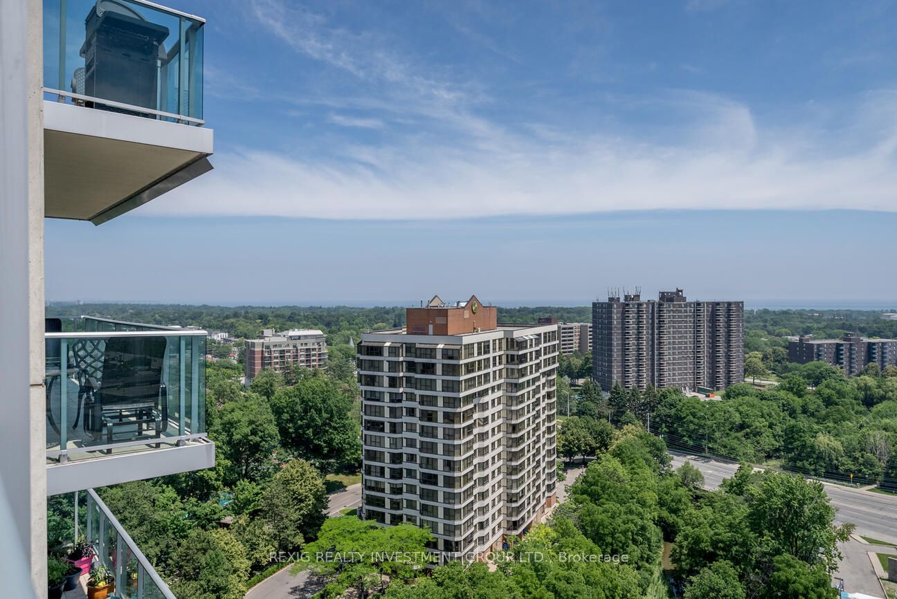 1055 Southdown Rd W, #Ph10