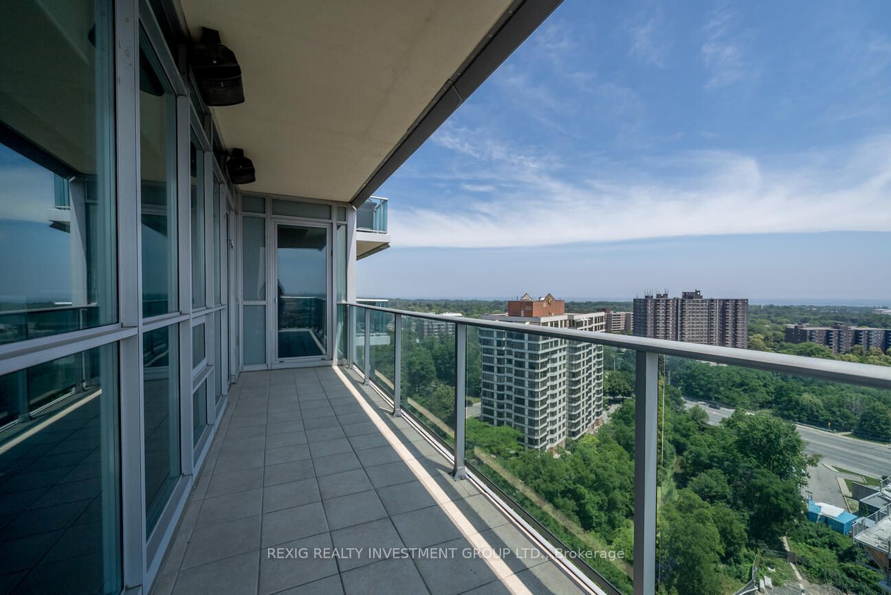 1055 Southdown Rd W, #Ph10