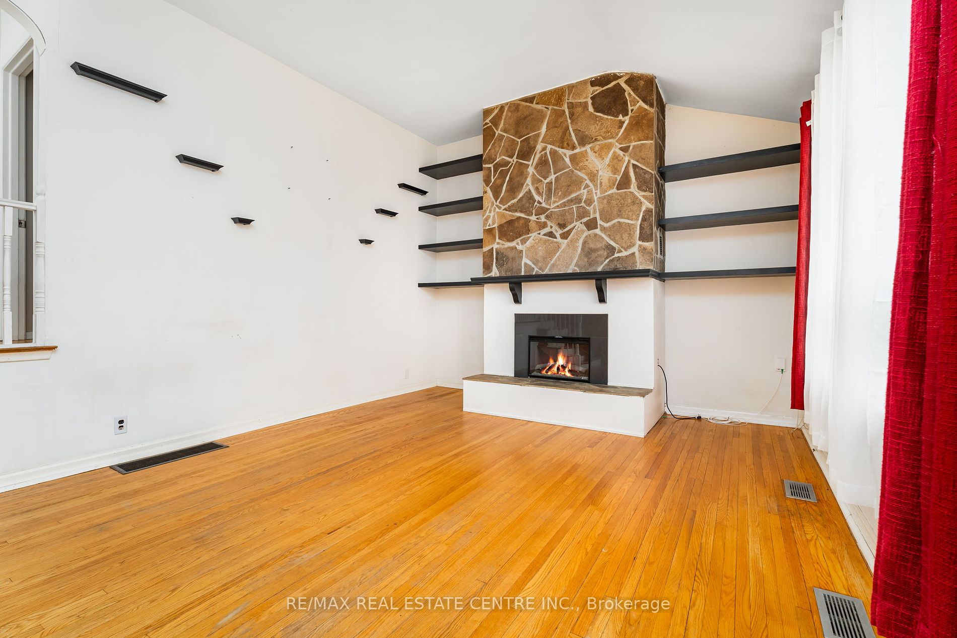 76 Raylawn Cres
