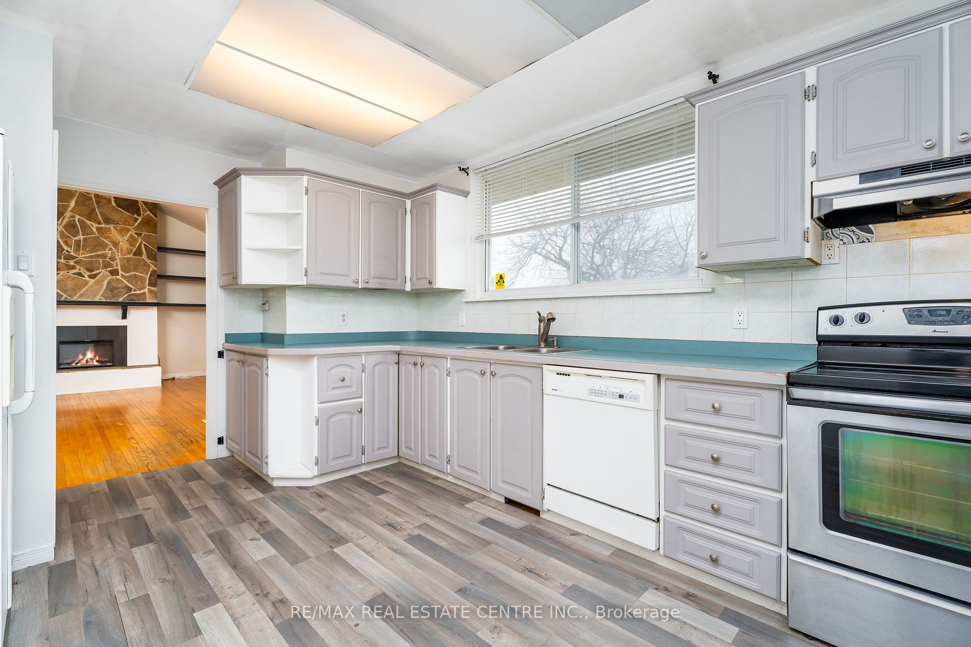 76 Raylawn Cres