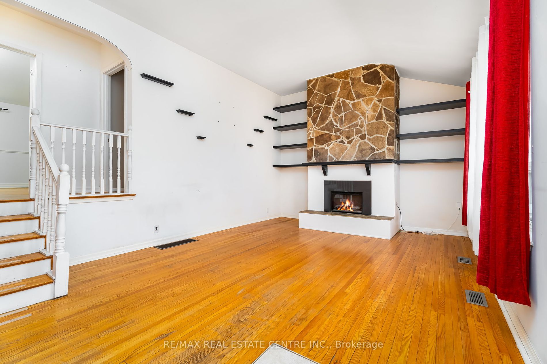 76 Raylawn Cres