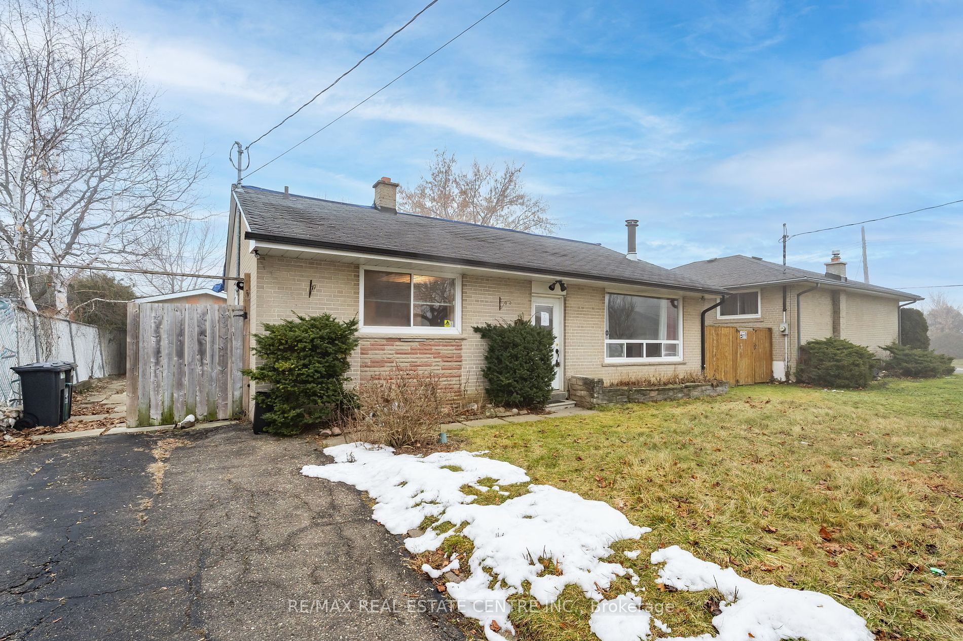 76 Raylawn Cres