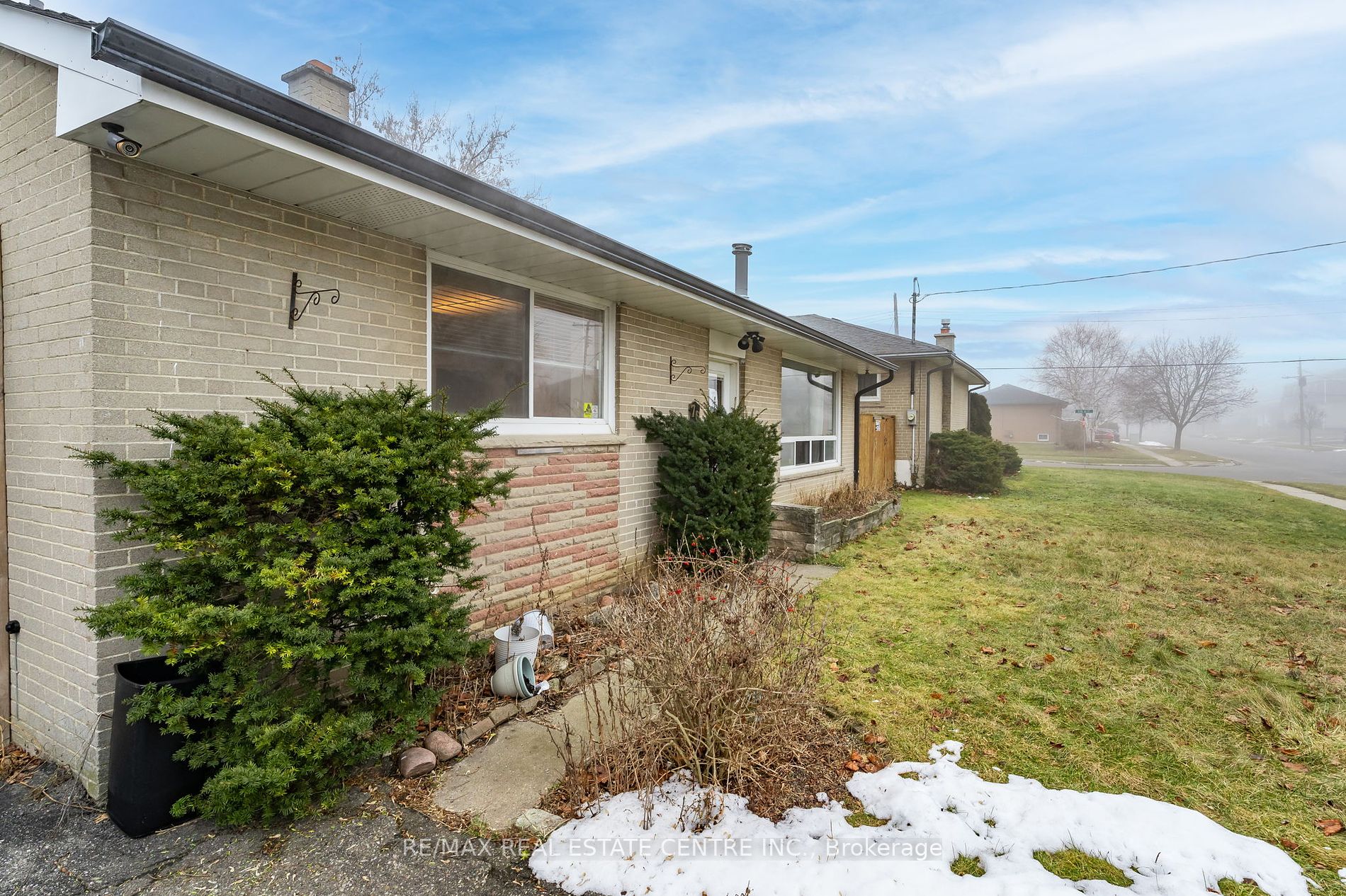 76 Raylawn Cres