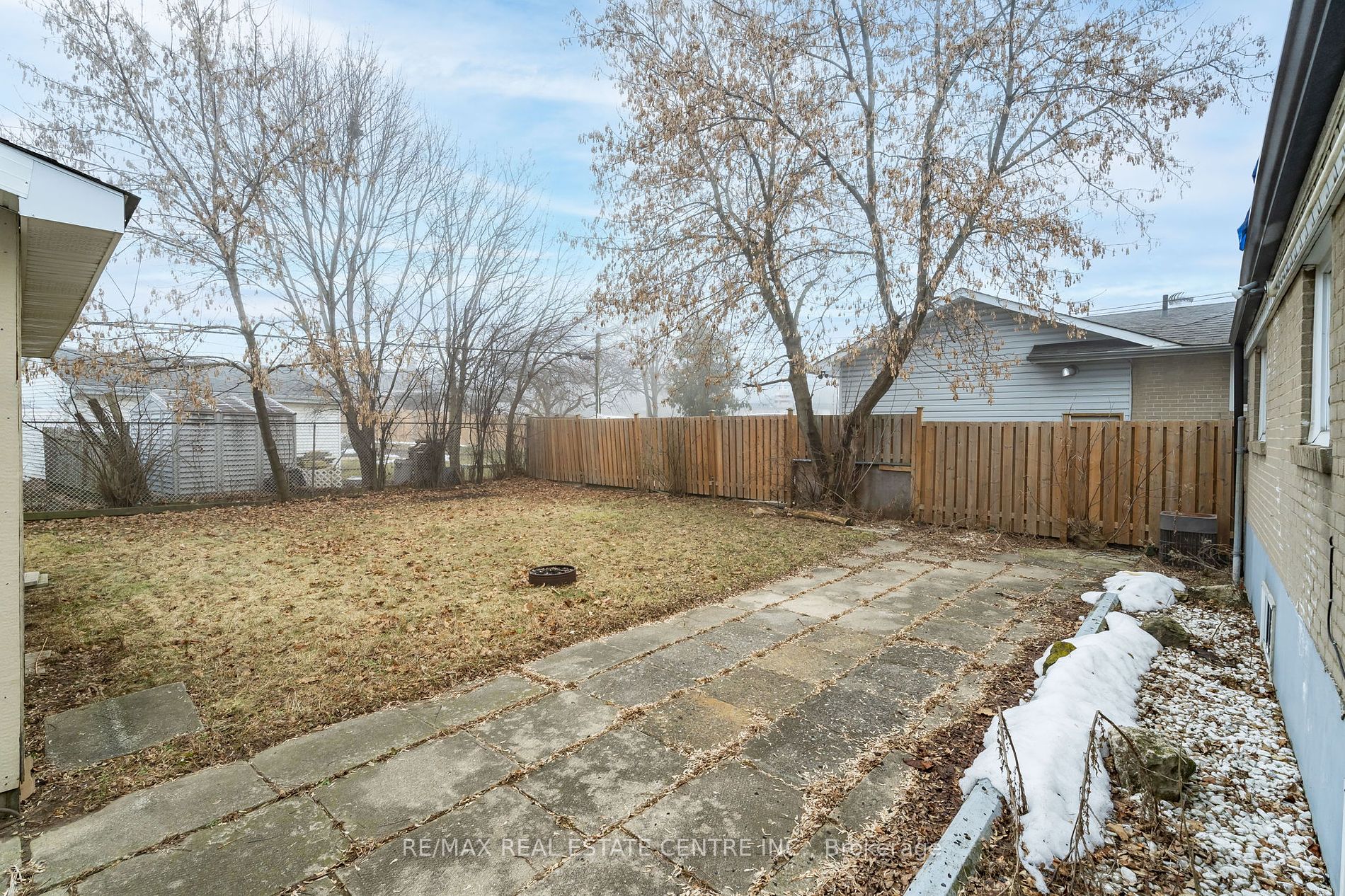76 Raylawn Cres