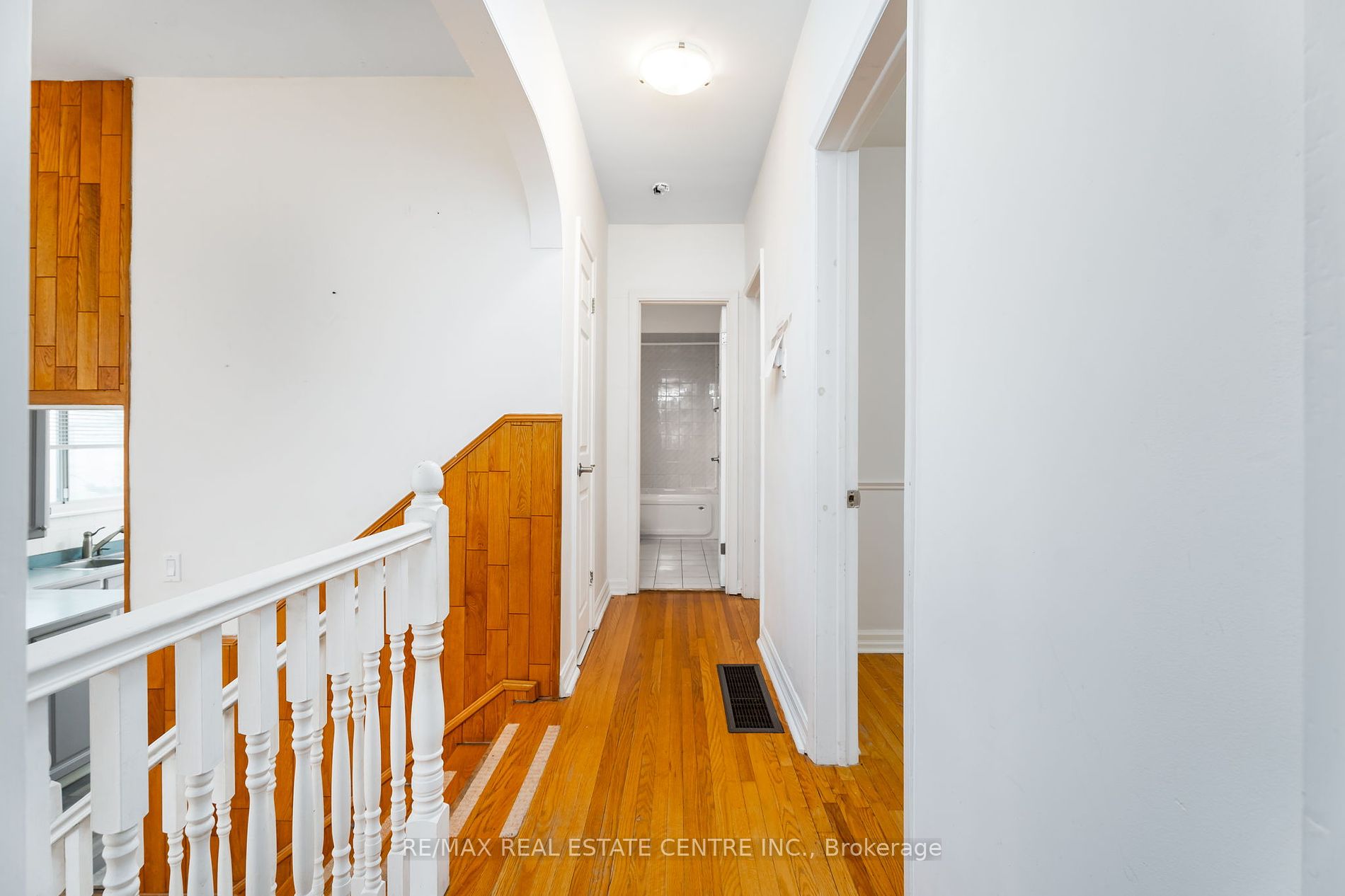 76 Raylawn Cres