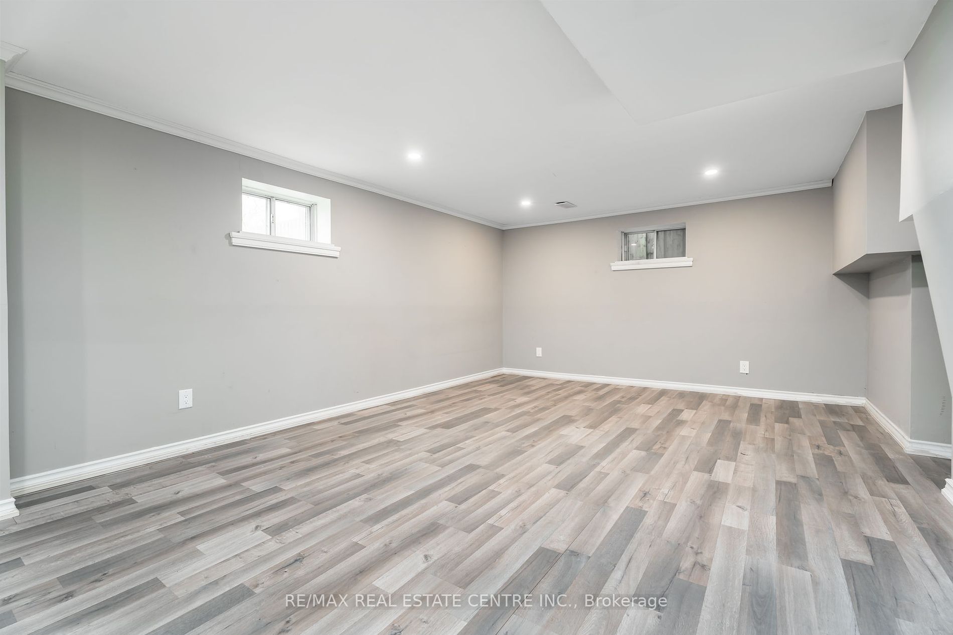 76 Raylawn Cres