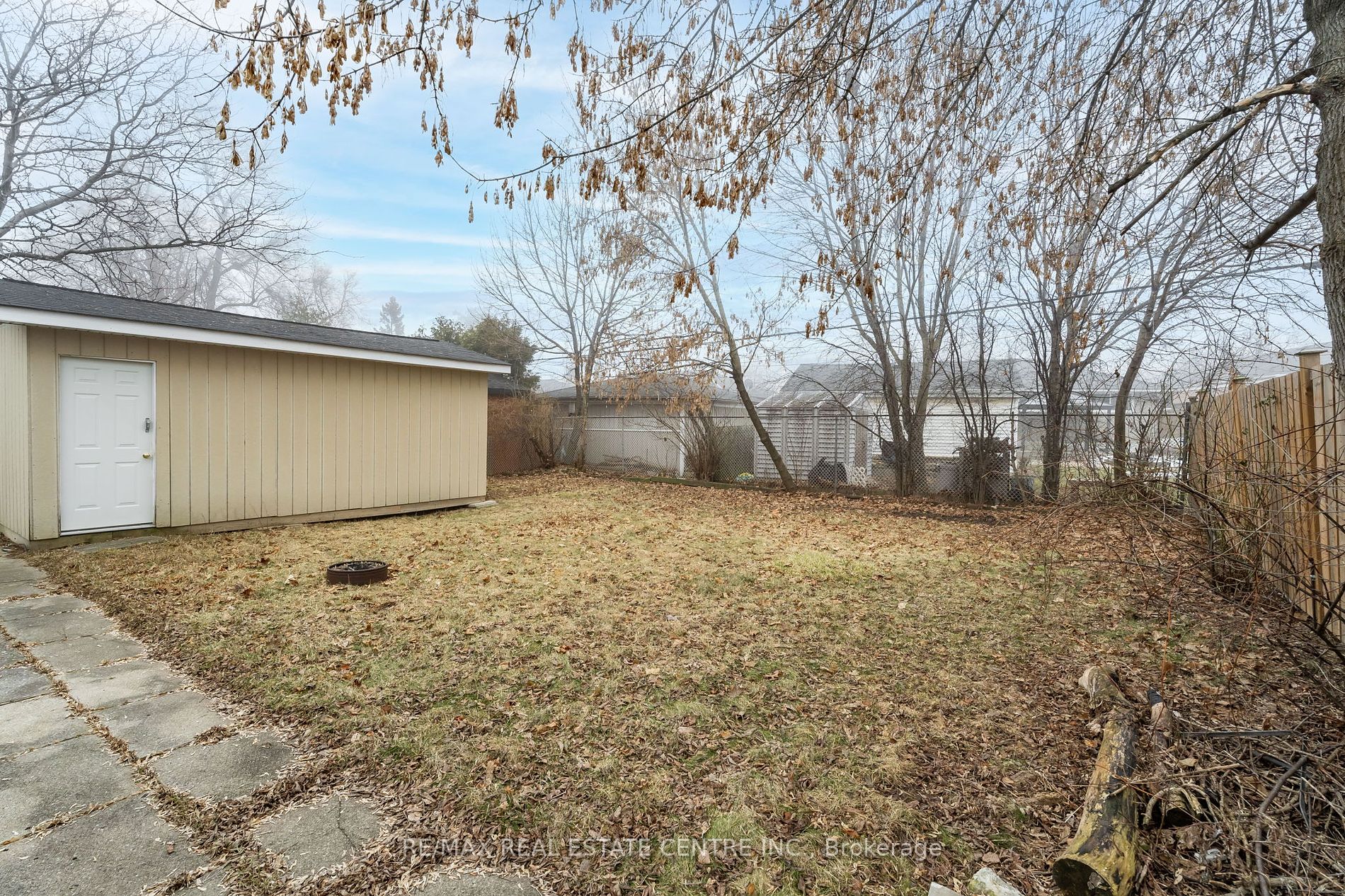 76 Raylawn Cres