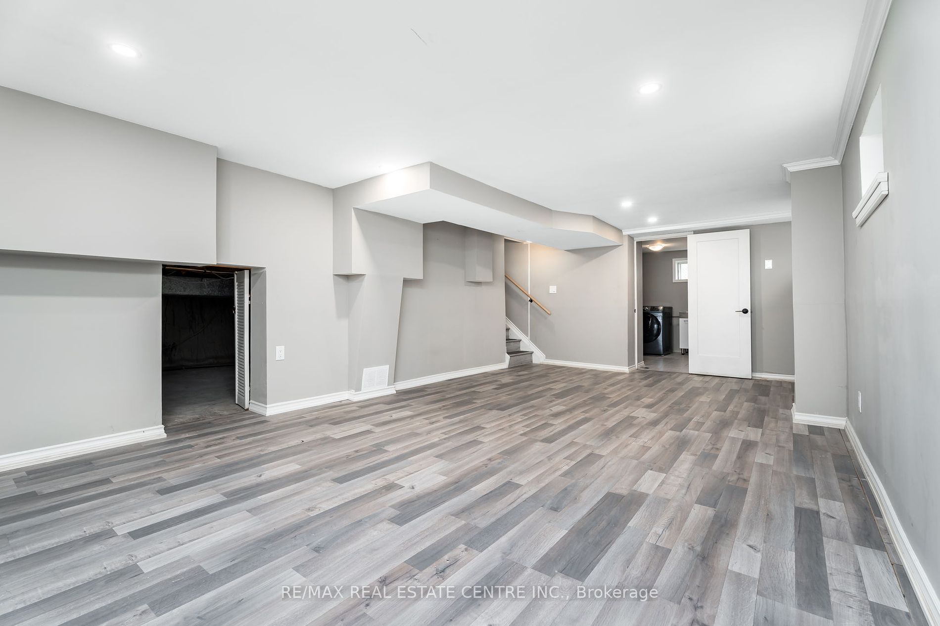 76 Raylawn Cres