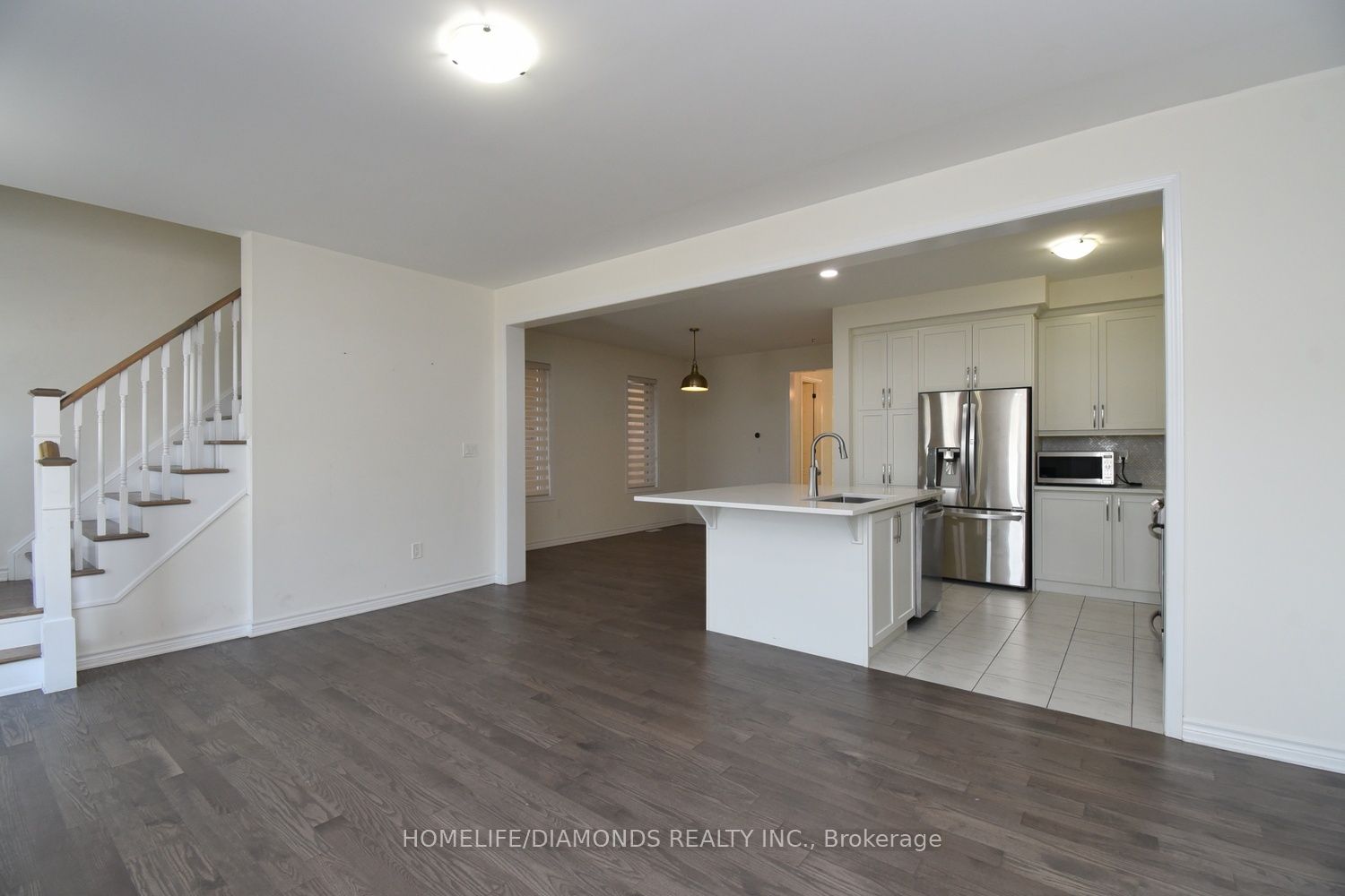 1363 Chretien St