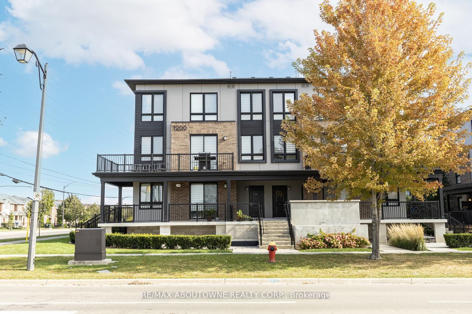 1200 Main St E, #202