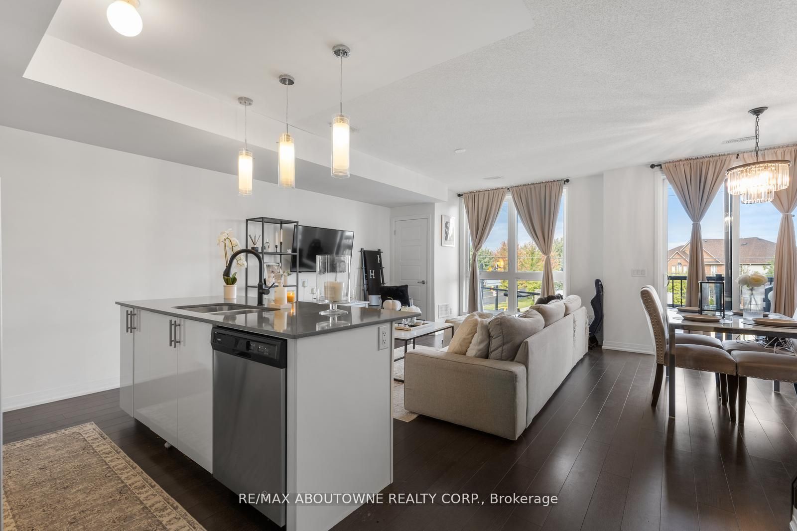 1200 Main St E, #202
