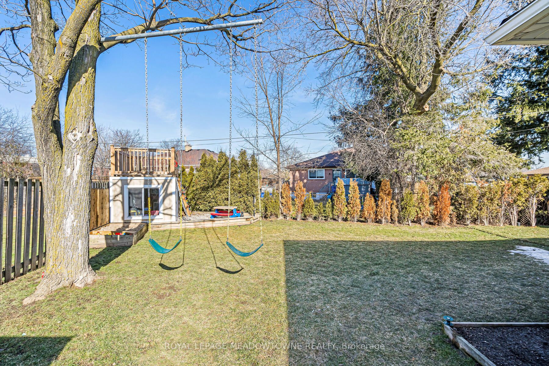 14 Gower Crt