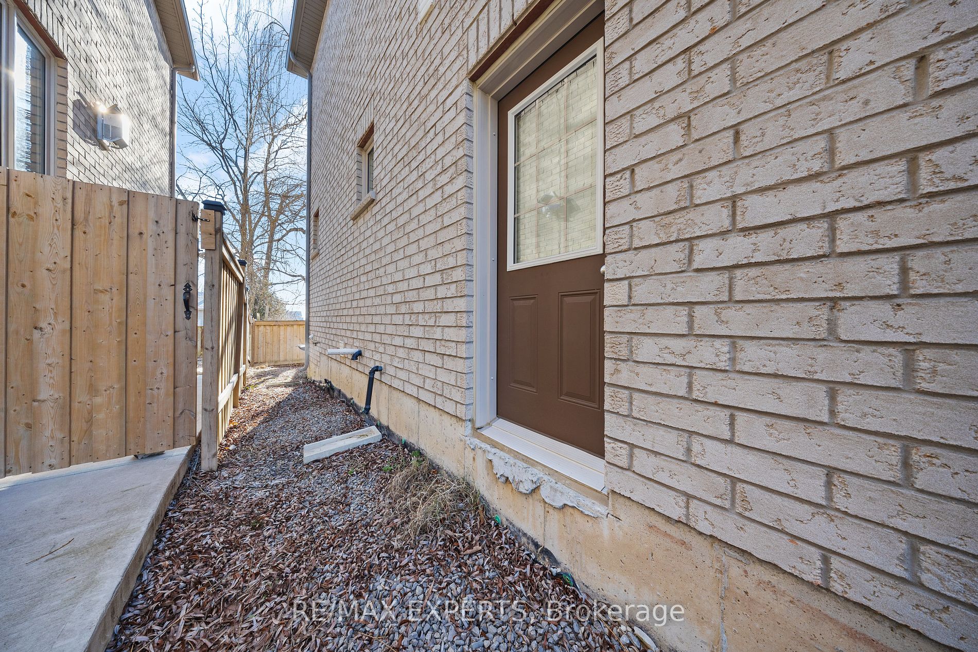 800 Glenbrook Ave