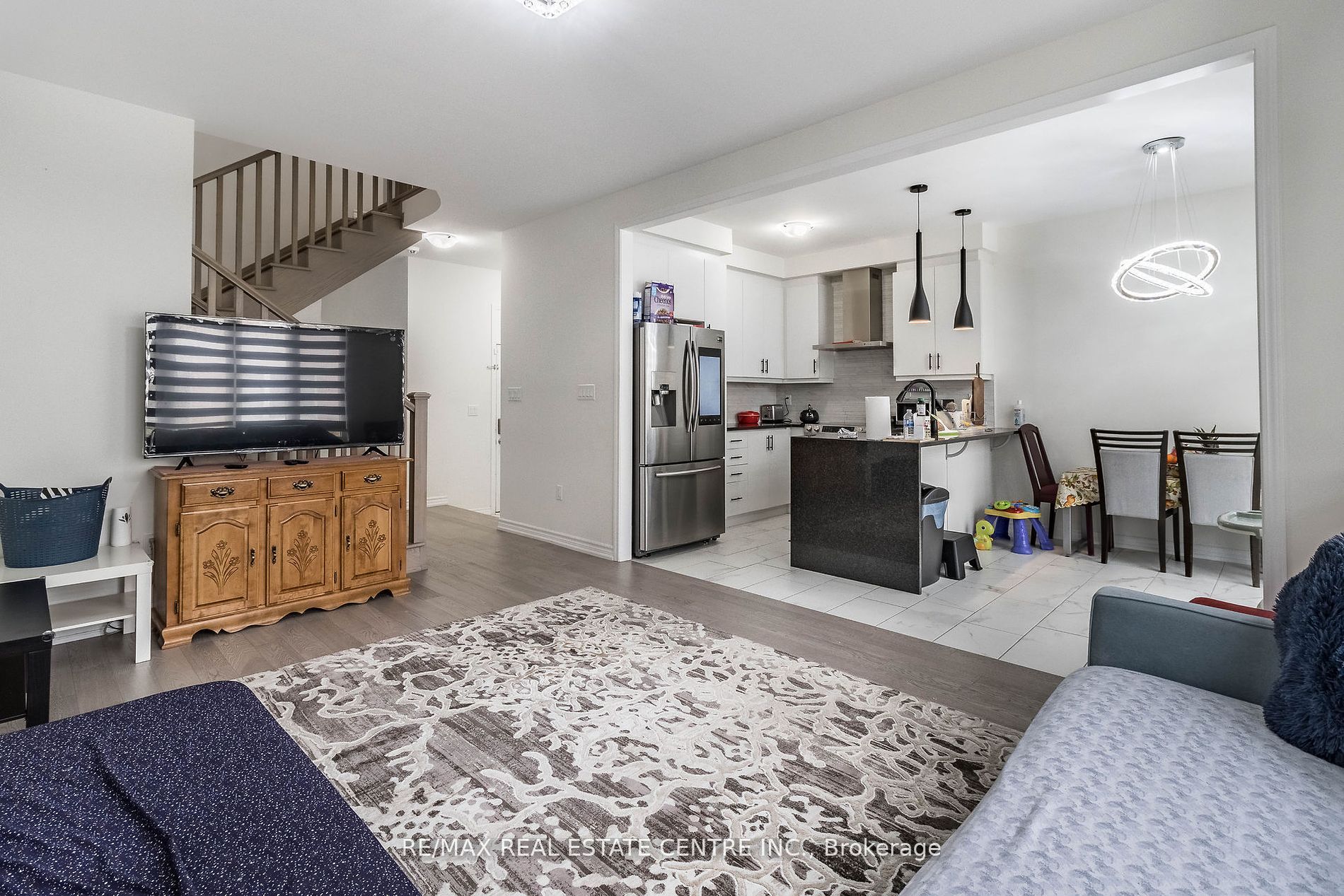 72 Circus Cres