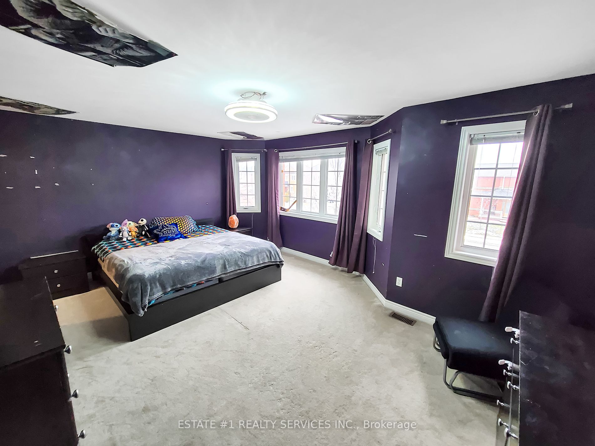 136 Van Scott Dr