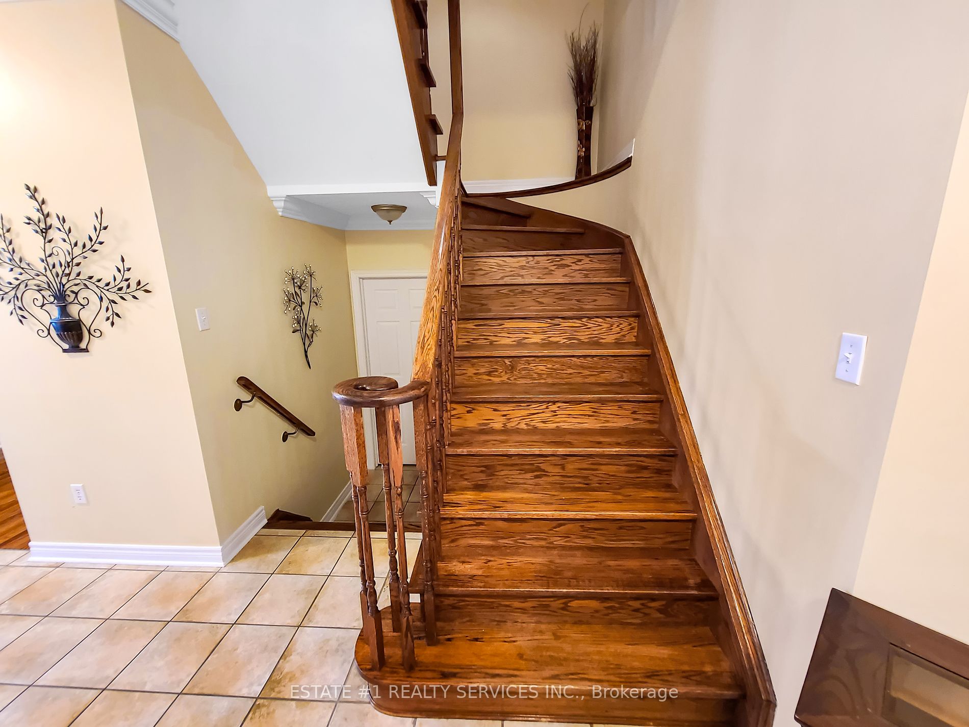 136 Van Scott Dr
