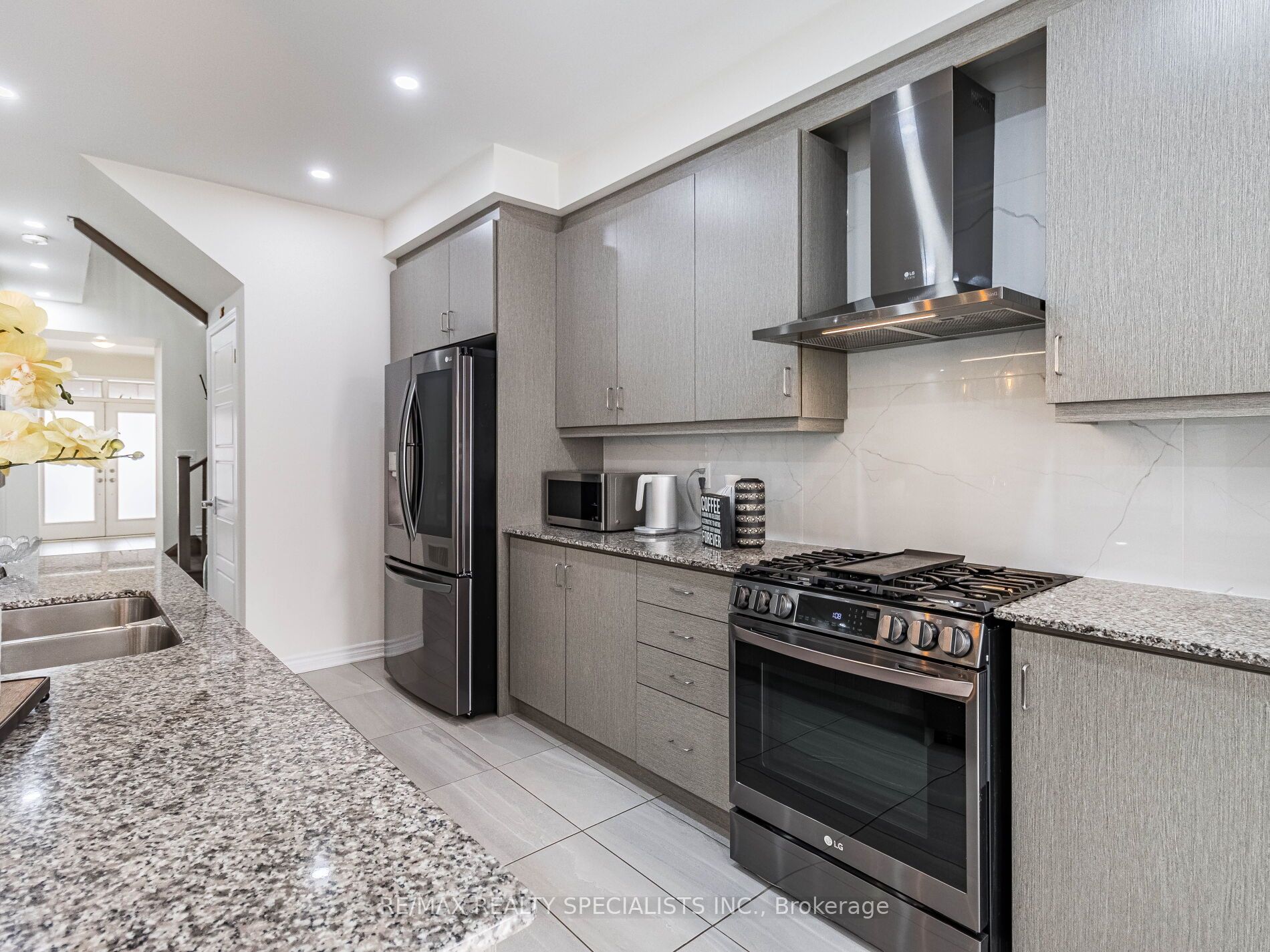 10 Speckled Alder Street