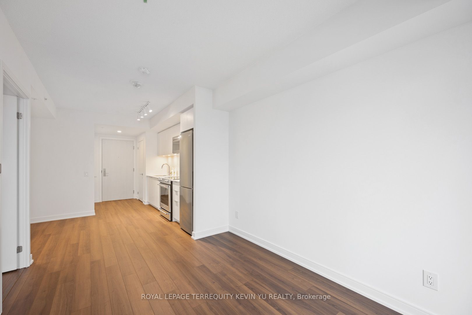 30 Samuel Wood Way #1907