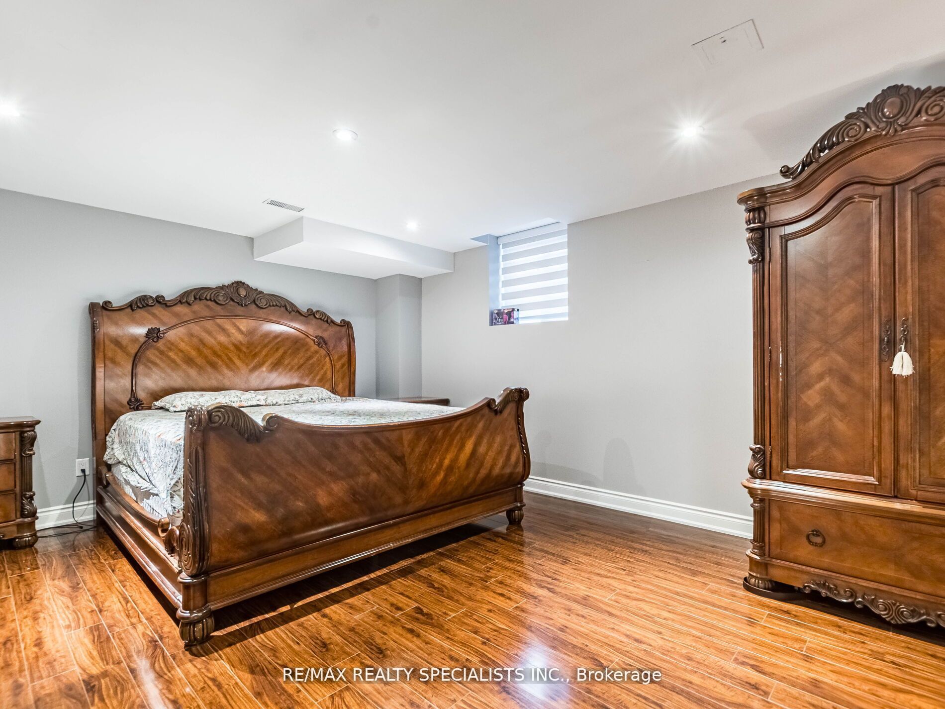 113 Aylesbury Dr