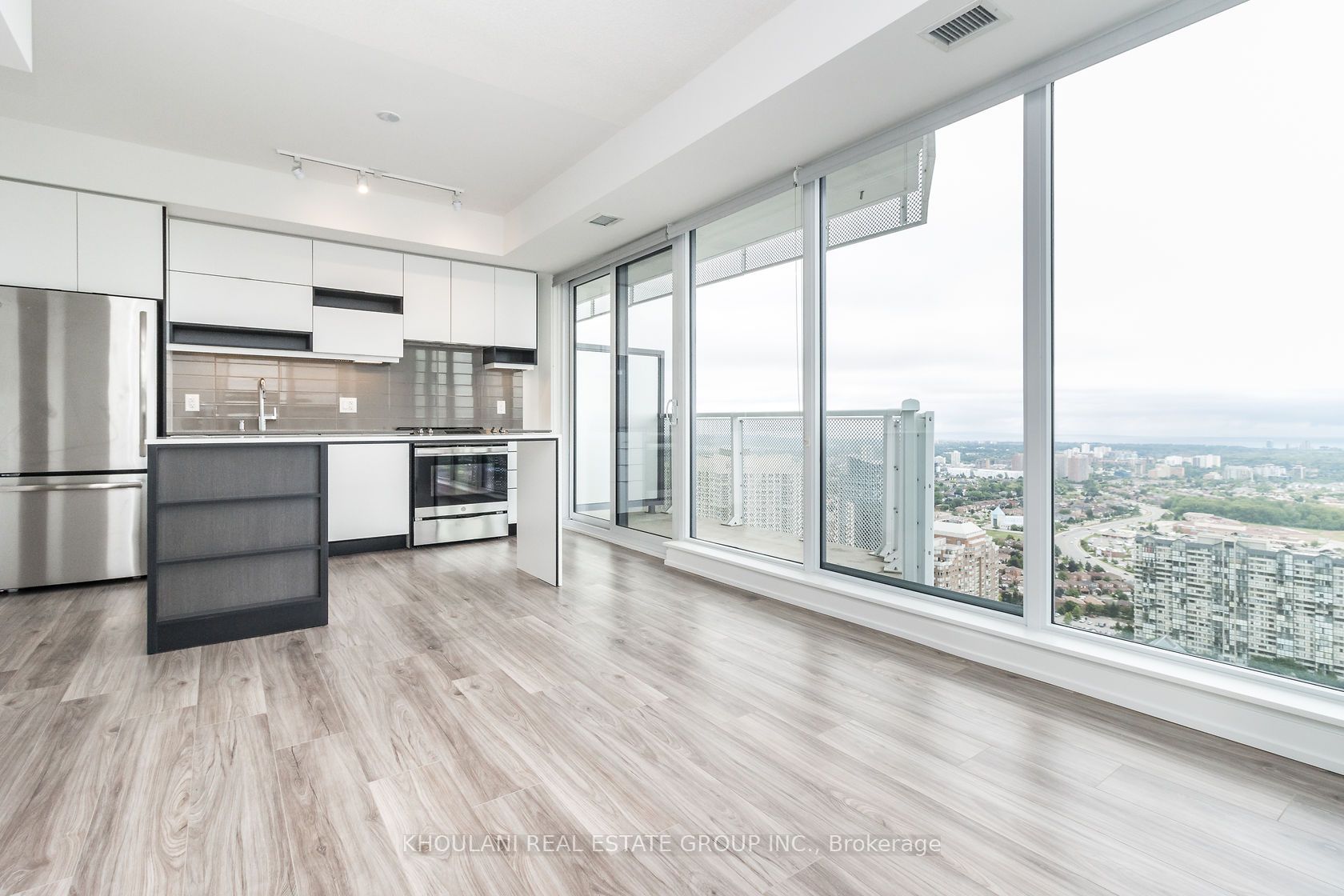 4065 Confederation Pkwy, #3910