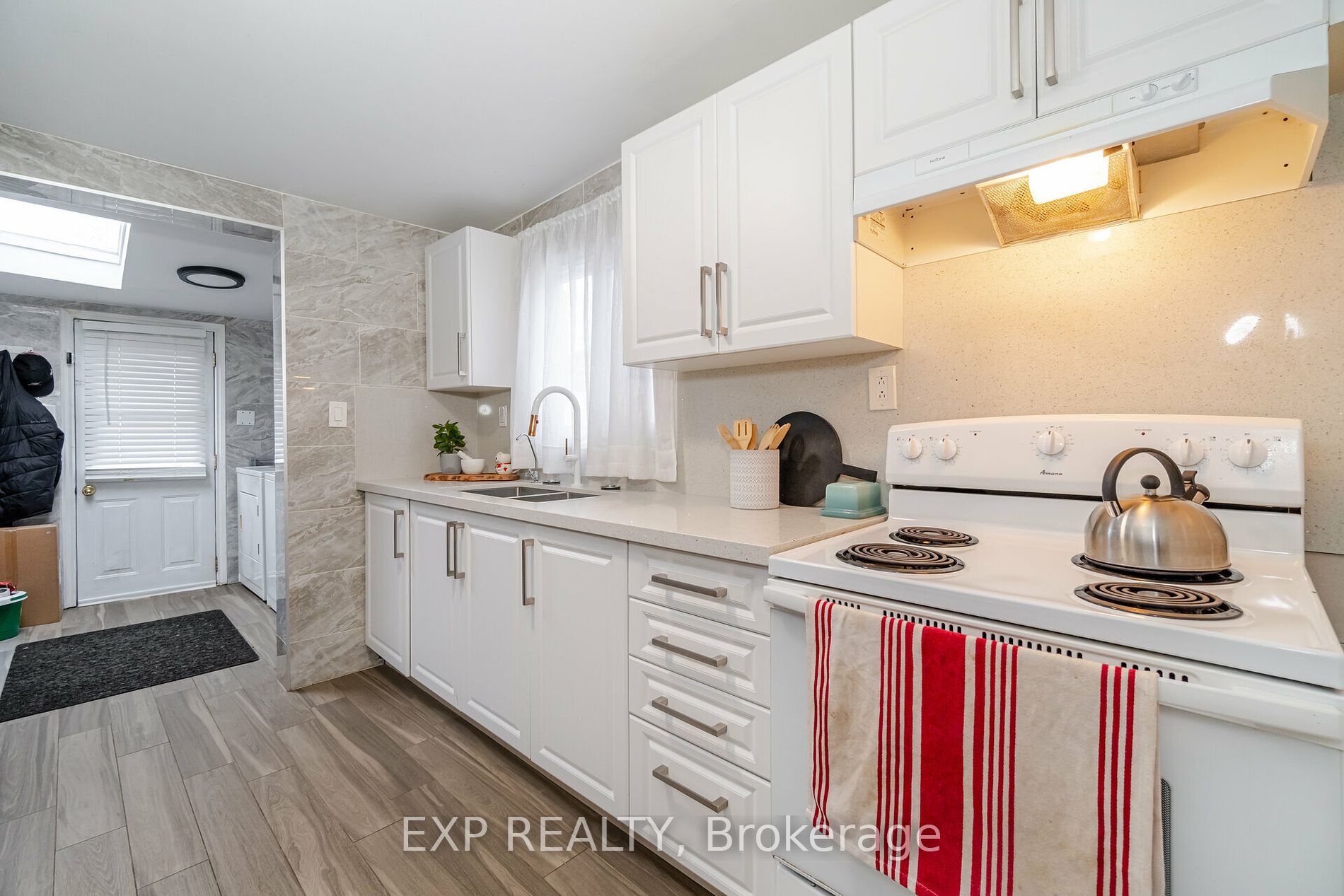 84 Rosethorn Avenue