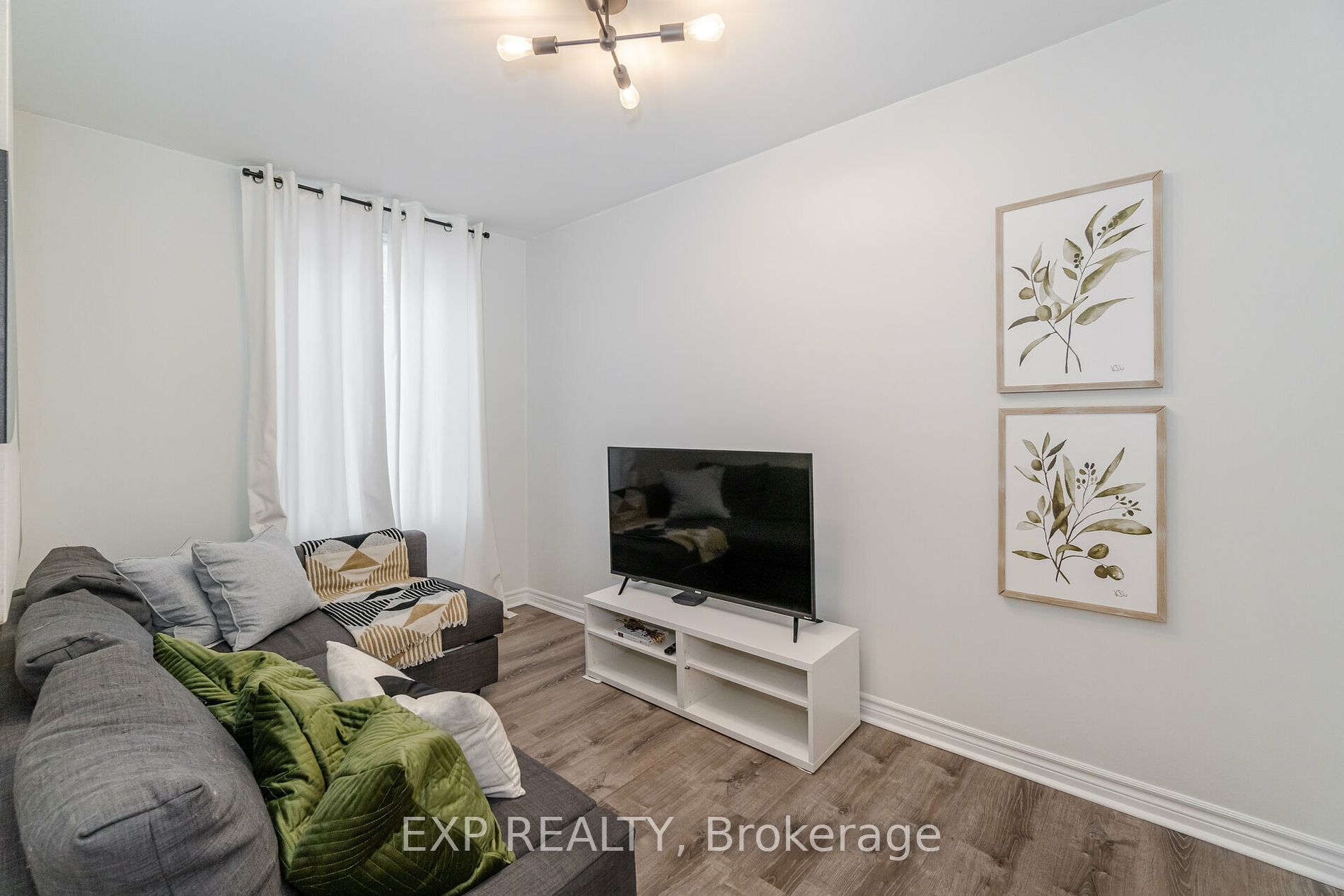 84 Rosethorn Avenue