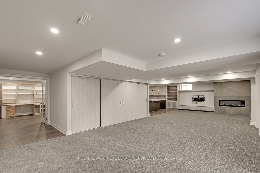 2596 North Ridge Trail