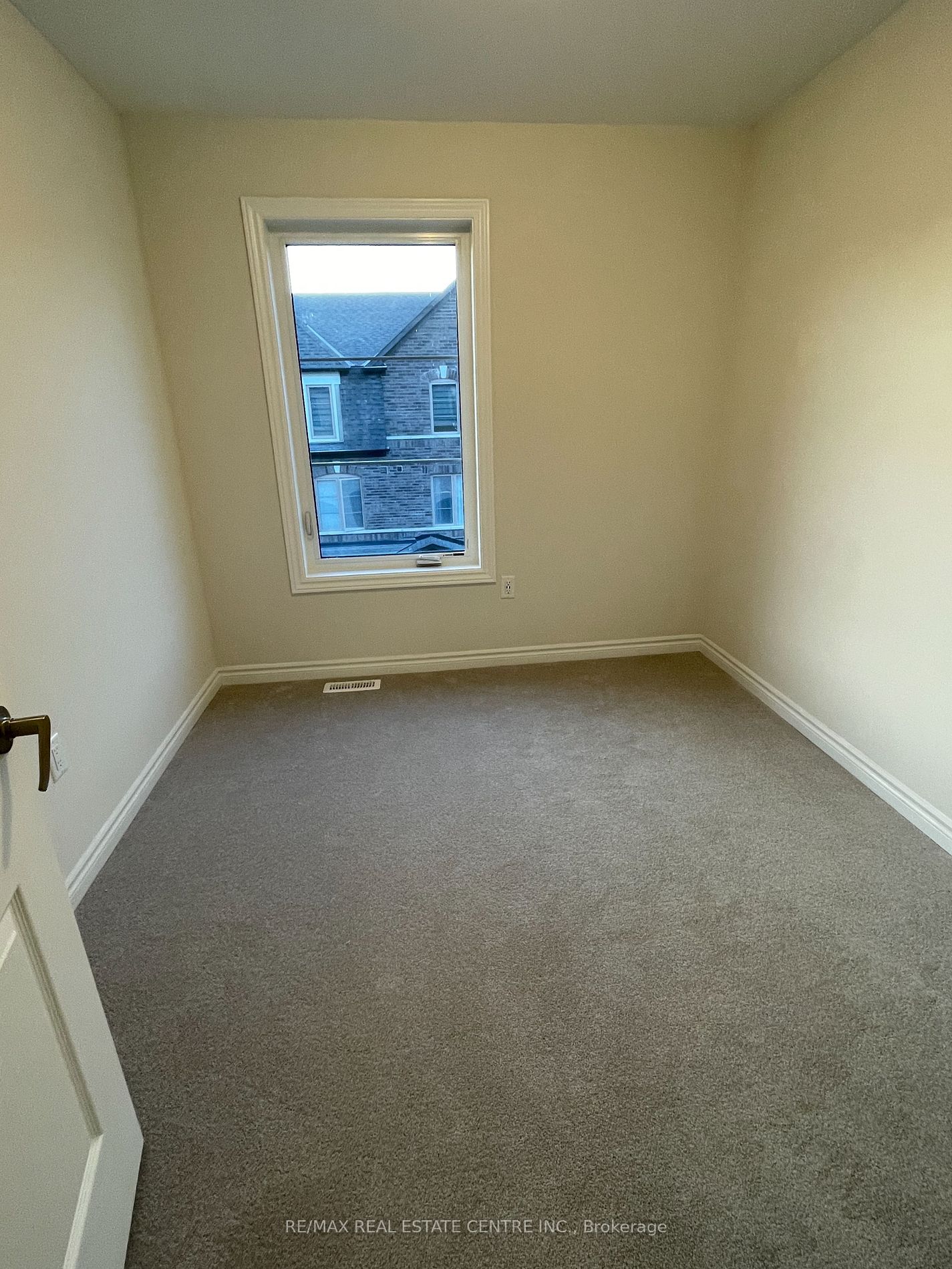 21 Arcola Street