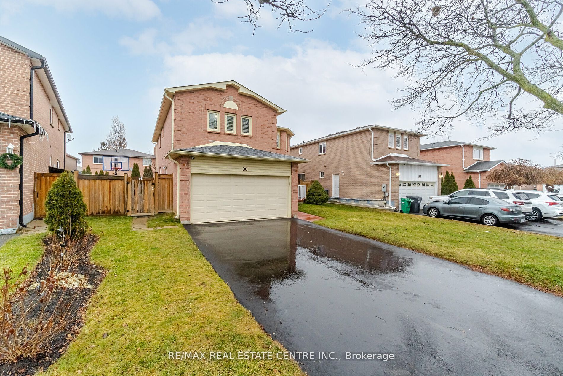 36 Smye Crt