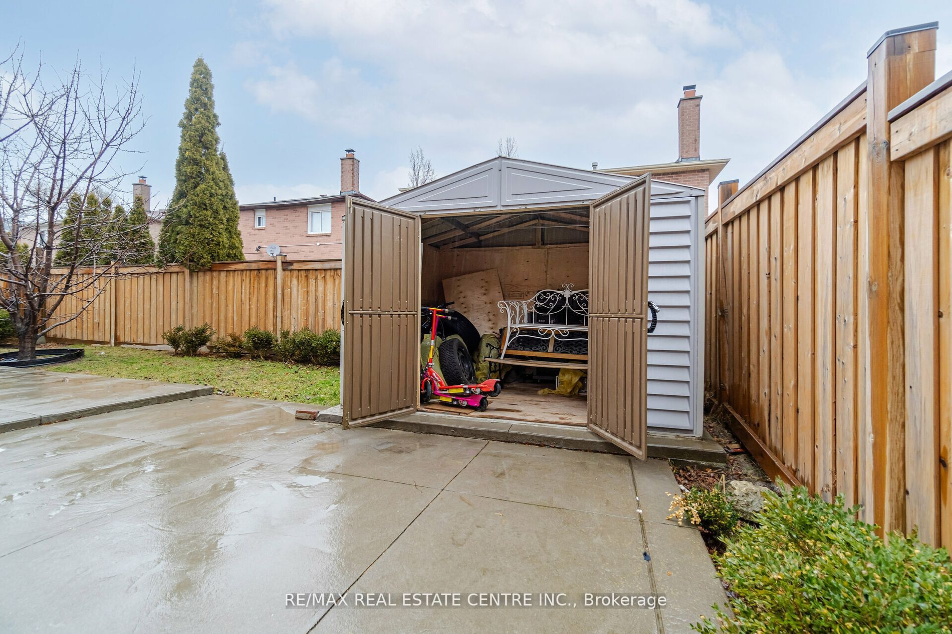 36 Smye Crt