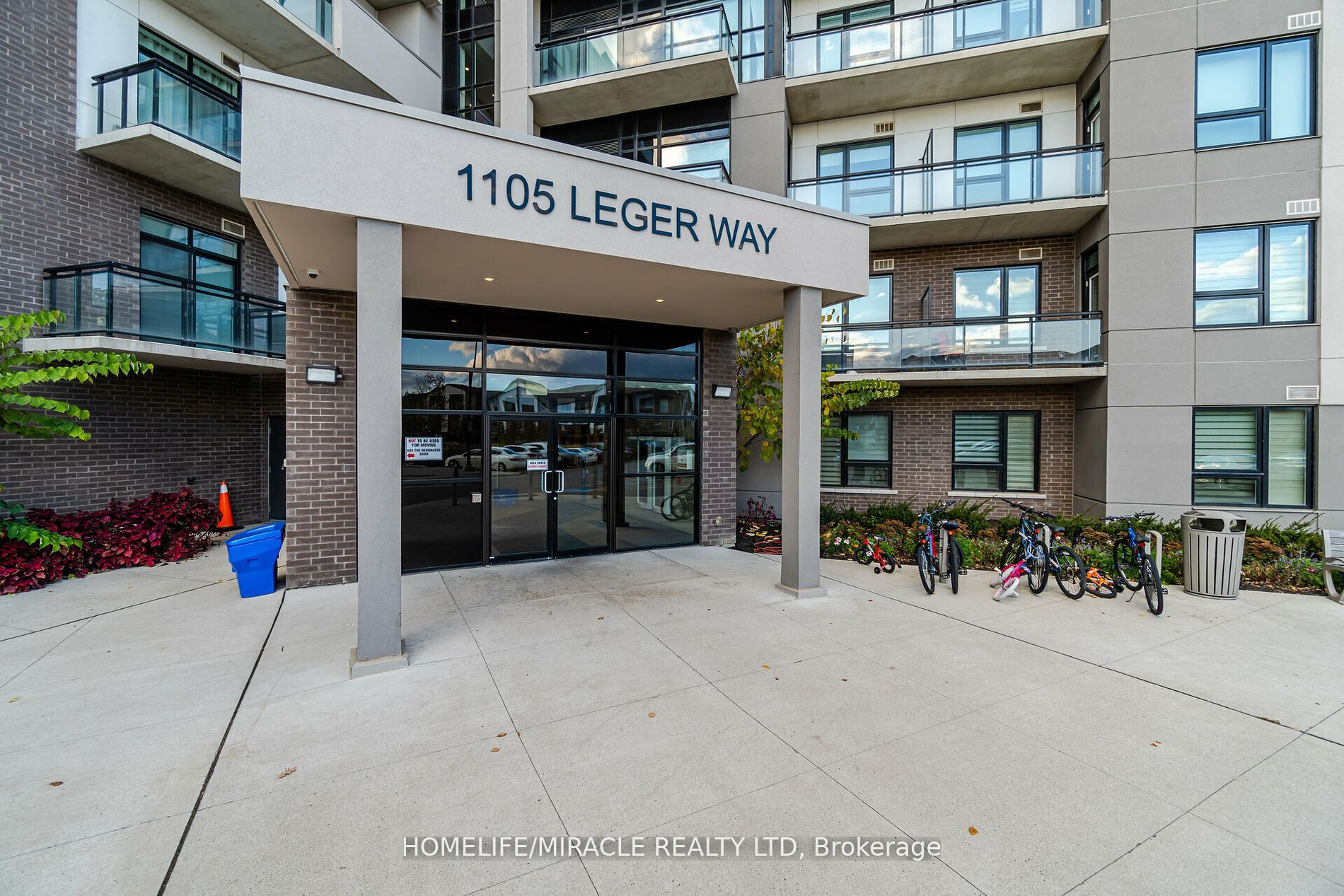 1105 Leger Way, #522