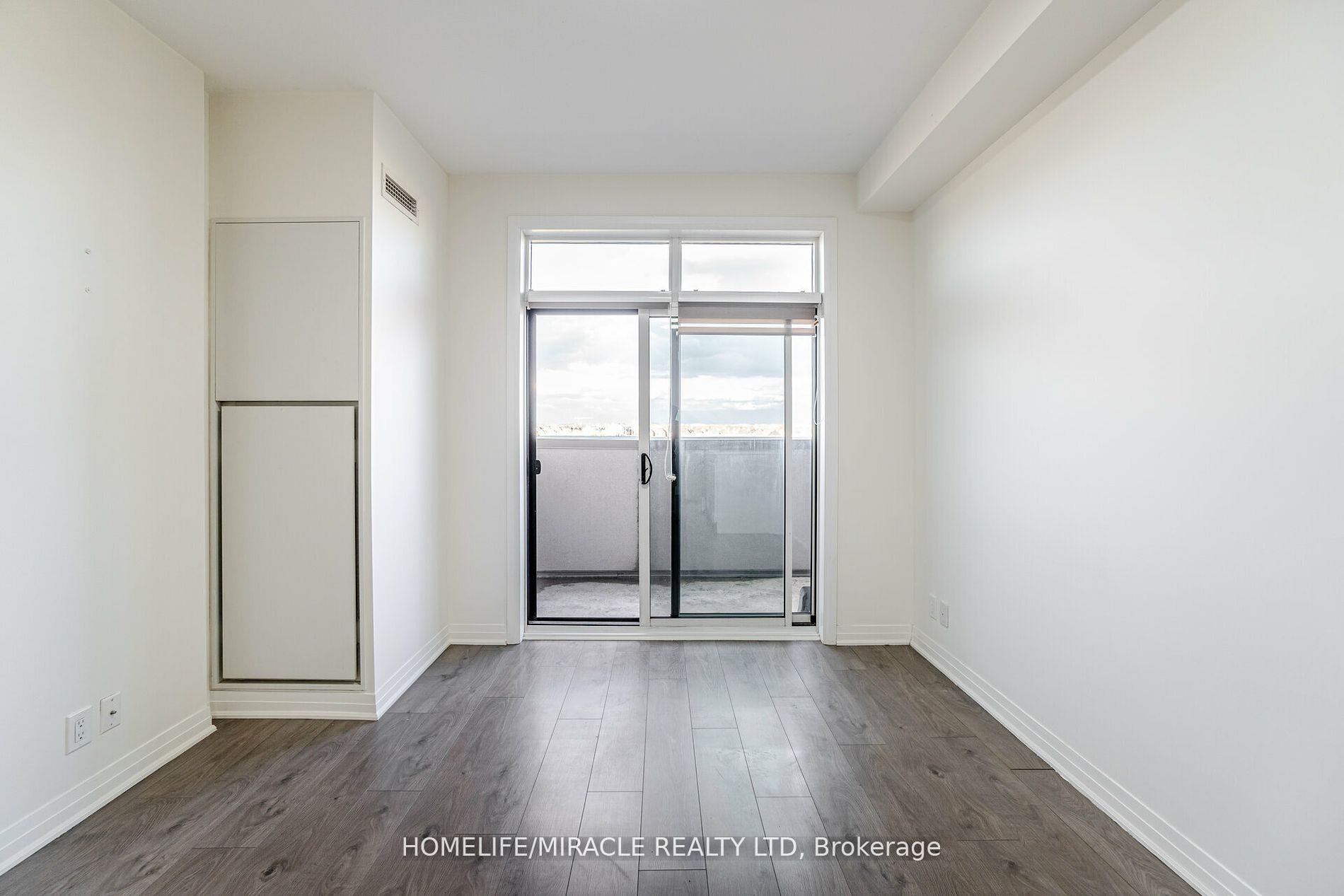 1105 Leger Way, #522