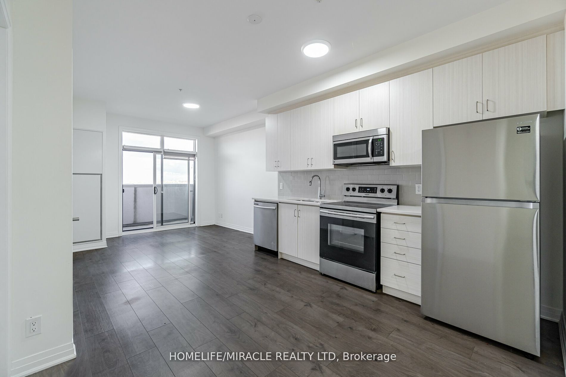 1105 Leger Way, #522