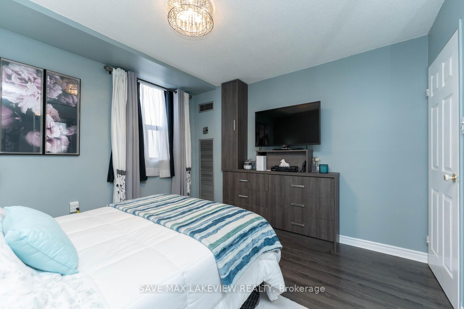 18 Knightsbridge Rd, ##104