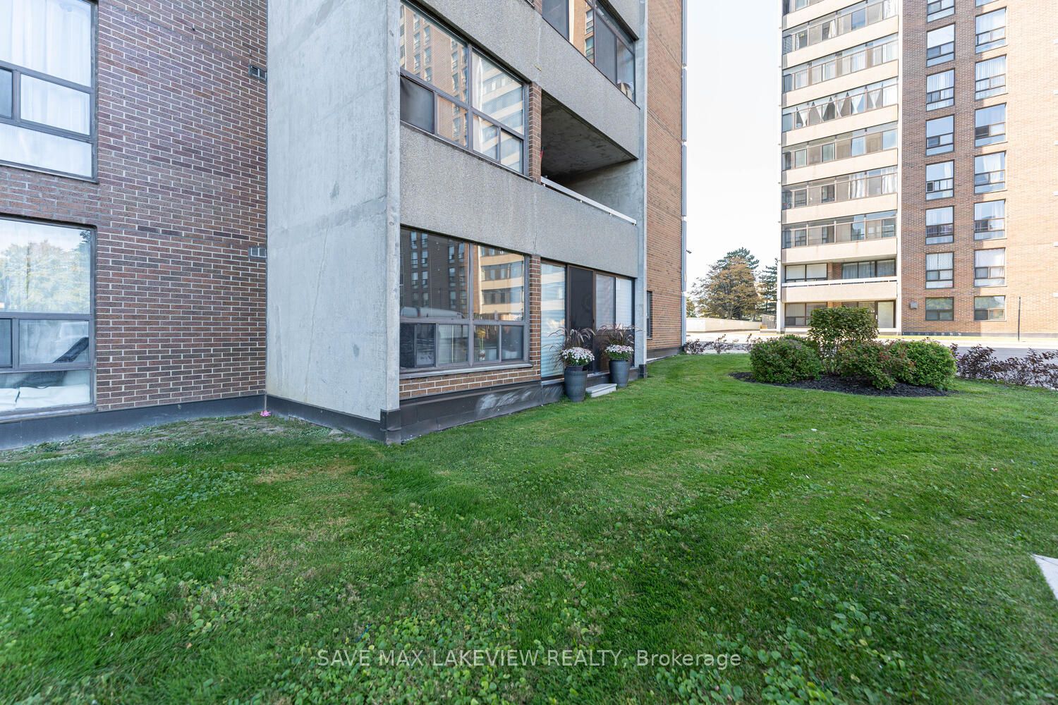 18 Knightsbridge Rd, ##104