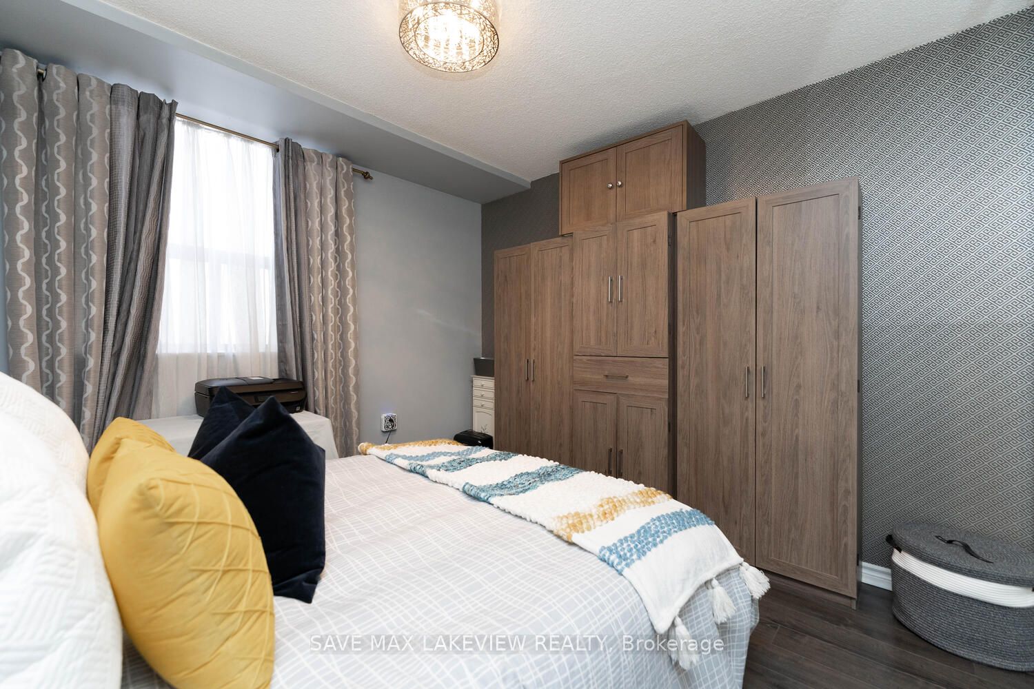 18 Knightsbridge Rd, ##104