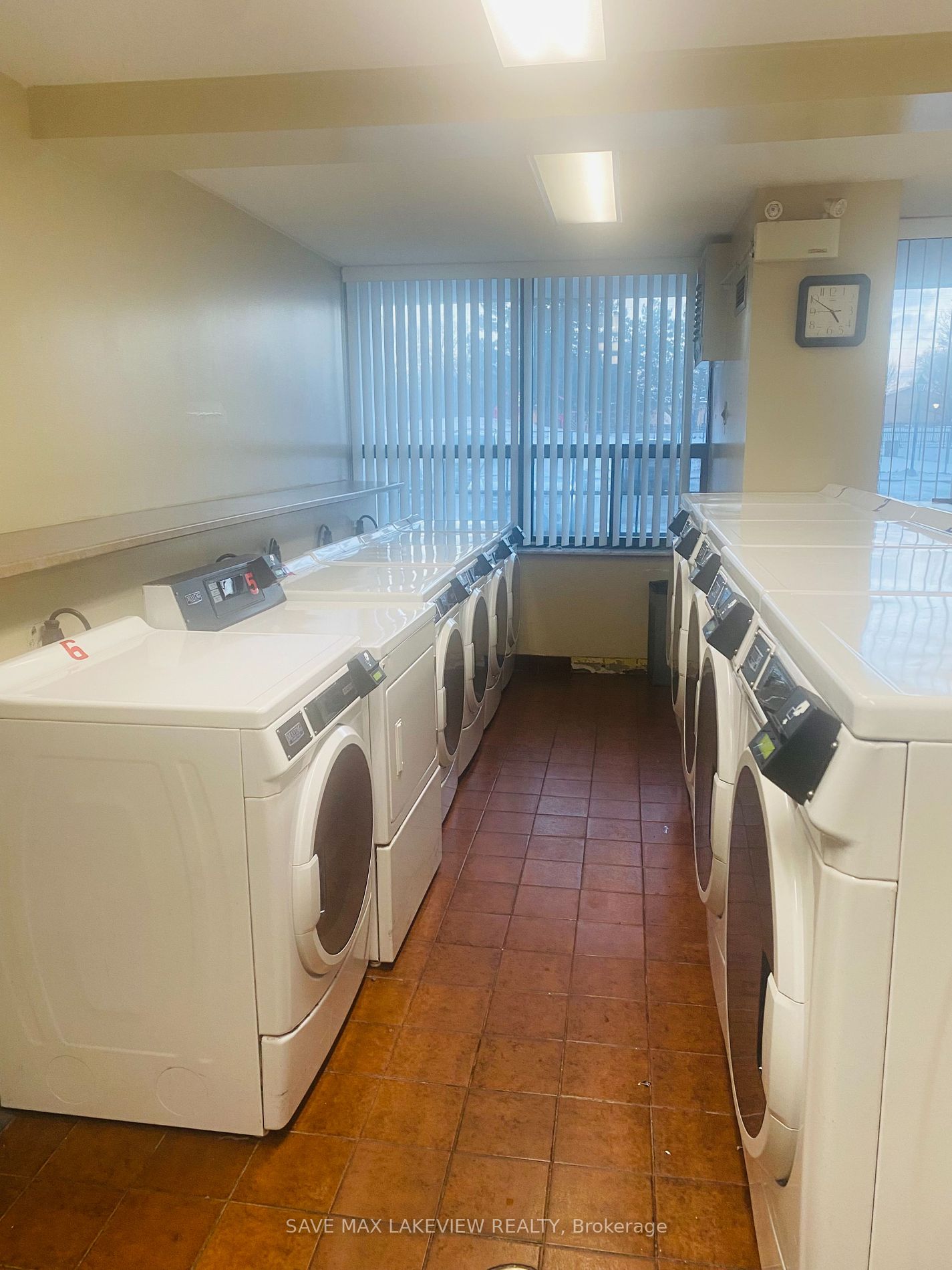 18 Knightsbridge Rd, ##104